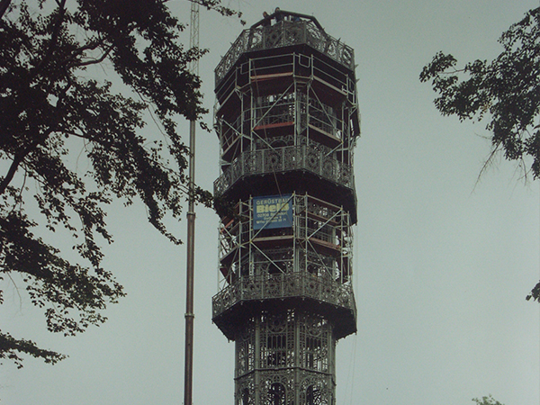 Sondergerüst: Einrüstung Wiederaufbau Löbauer Turm.